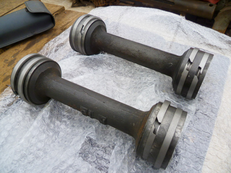 These are the two reburbished piston bobbins fitted with their new rings.  